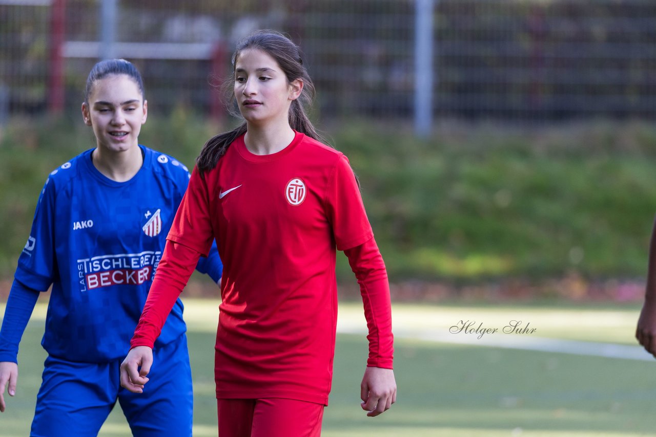 Bild 381 - wCJ Eimsbuettler TV - FC Rosengarten : Ergebnis: 2:0